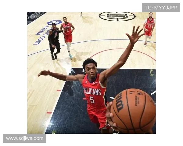 赫伯特琼斯的篮球之路与职业生涯的辉煌成就探索